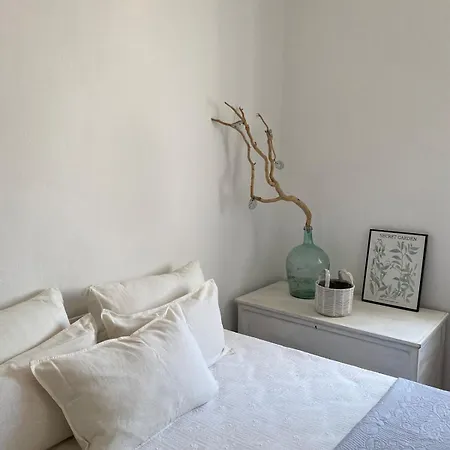 Apartment Visinokipos House
